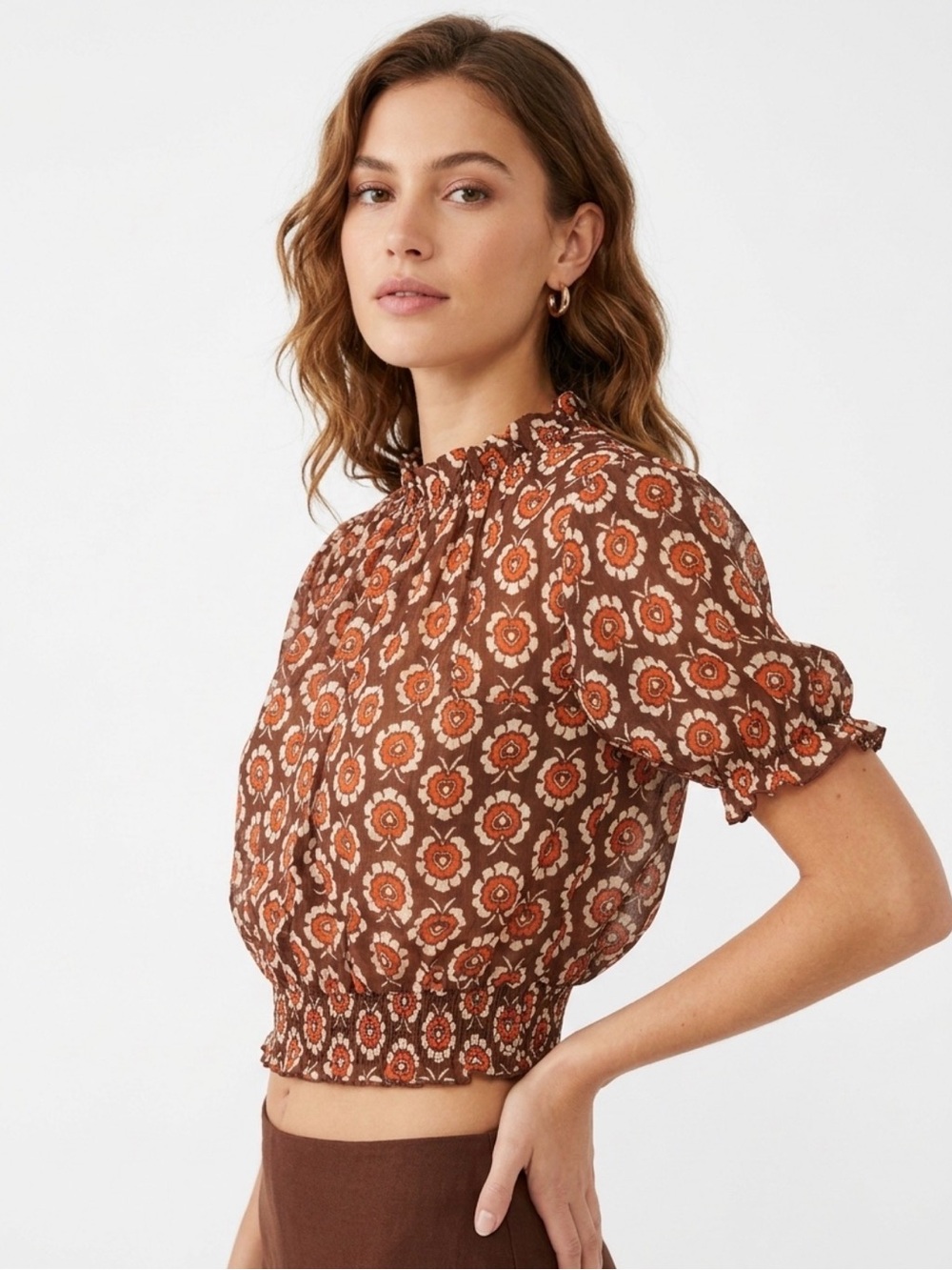 BUCKETLIST Brown and Orange Floral Smocked Crop Top - L